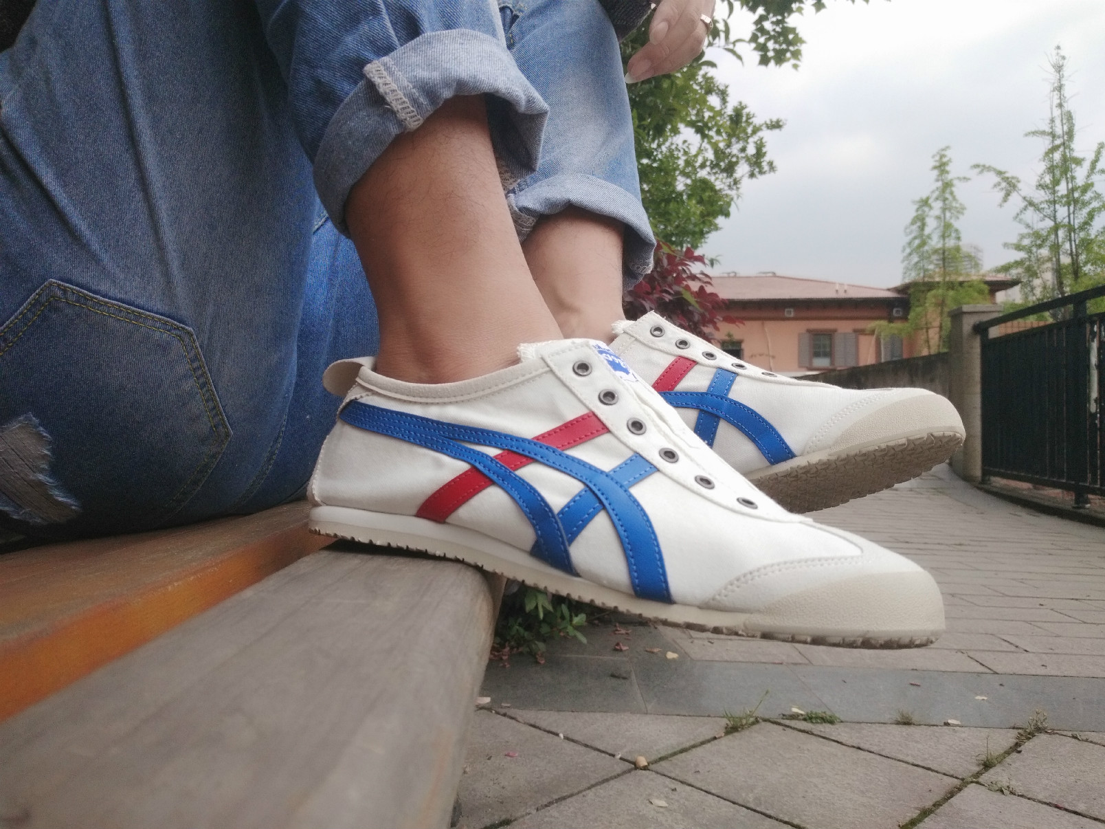 鬼冢虎懒人鞋怎么穿鞋带,鬼冢虎懒人鞋有皮面吗