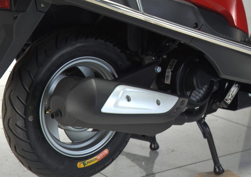 大运摩托踏板125价格以及油耗,大运平民踏板佳影125排量