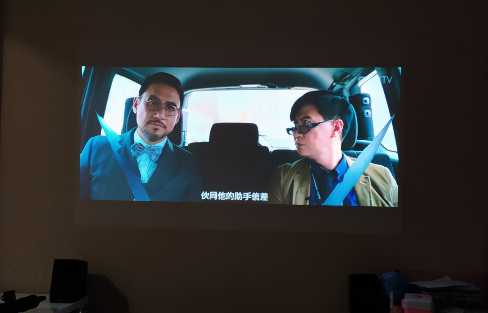 投影仪出租屋推荐便宜,大眼橙家用投影仪