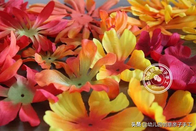 松果手工火鸡教程,感恩节小火鸡手工