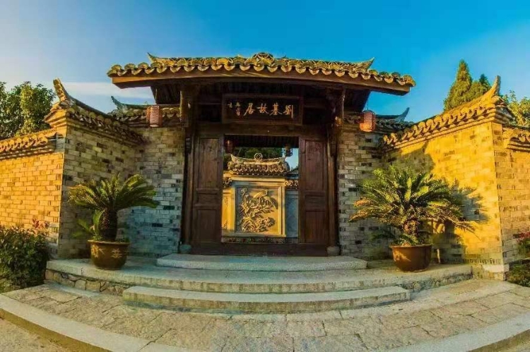 不止是高楼璀璨，这座历史文化名城里英杰荟萃，你知道哪些？多处名人故里等你拜访~