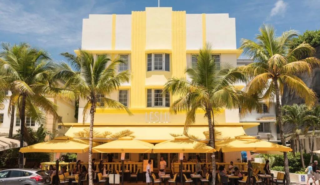 2017年迈阿密艺术博览会作品展示,2019年迈阿密魅力秀