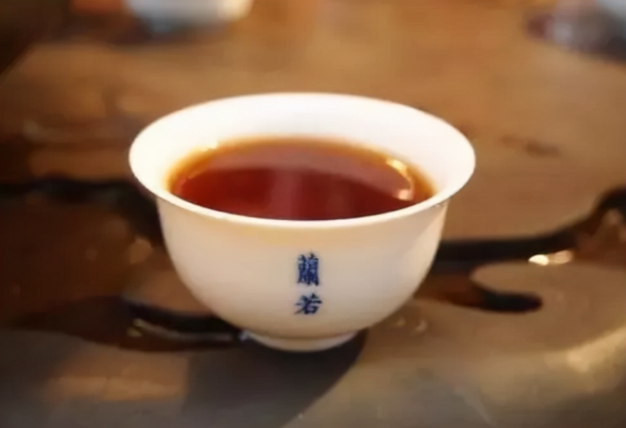 女性例假期间都需要注意什么？提醒：尽量牢记“二洗三吃四不要”