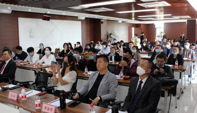 站在未来看当下的中国,站在未来看现在才不会走错路