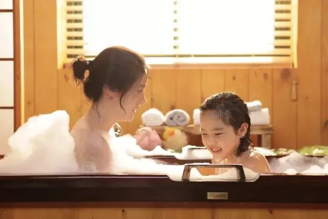 当孩子摸小鸡鸡、骑枕头、摸乳房…你的第一反应很重要