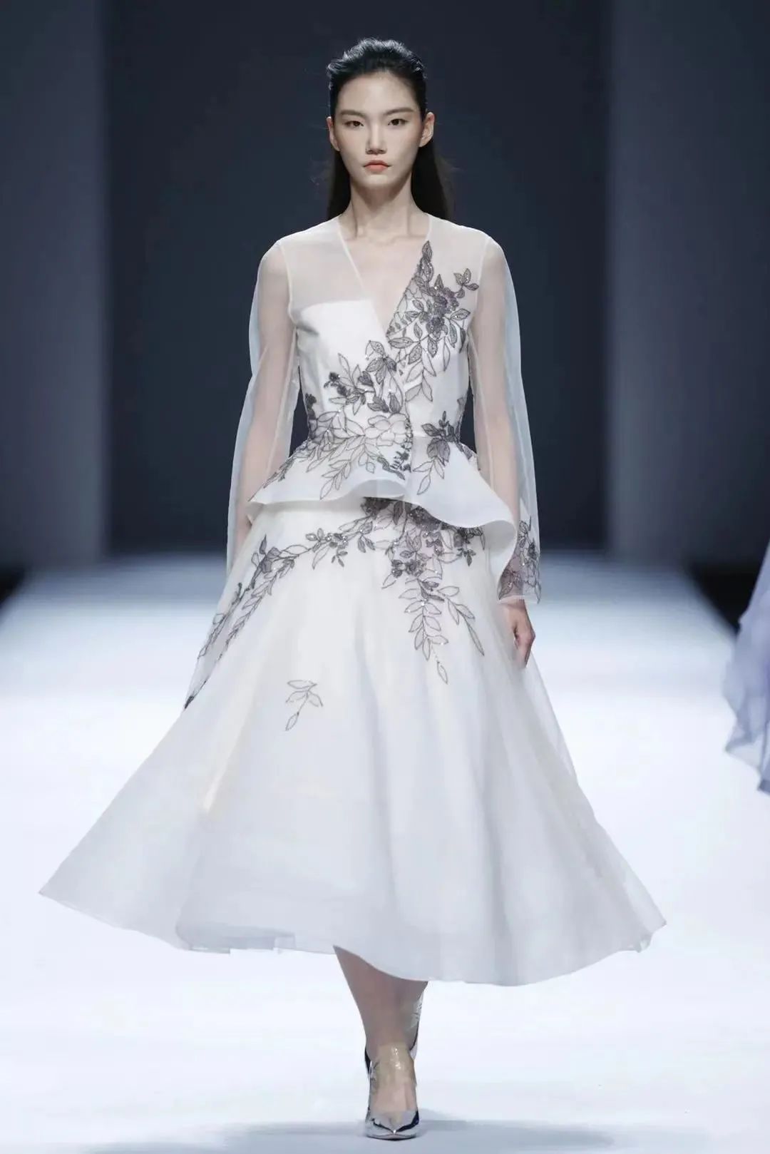 孩子没满月又发大招，不愧是宇博Chiara