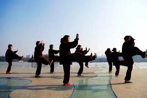 【文明始于心健康始于行】医生开出“保暖处方”教您预防感冒