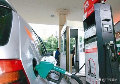 汽车漏汽油怎么处理,副驾驶漏汽油怎么处理