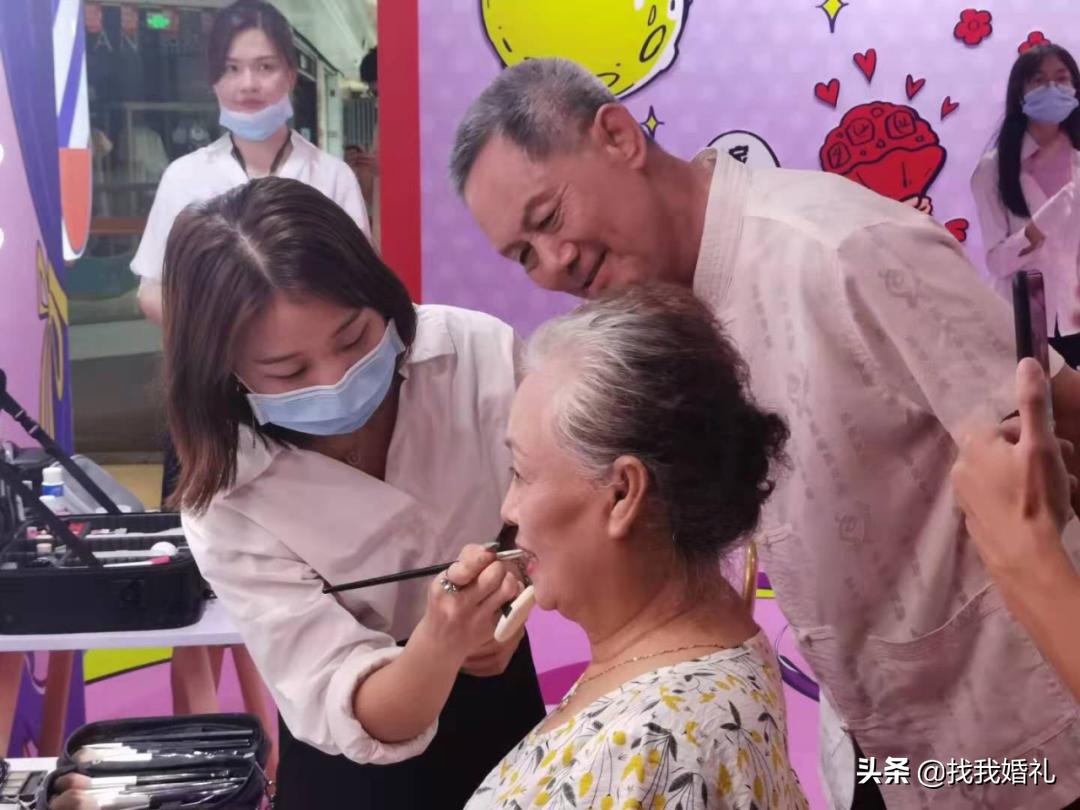 MyEyes，七夕三万对情侣民政局秀恩爱现场直击