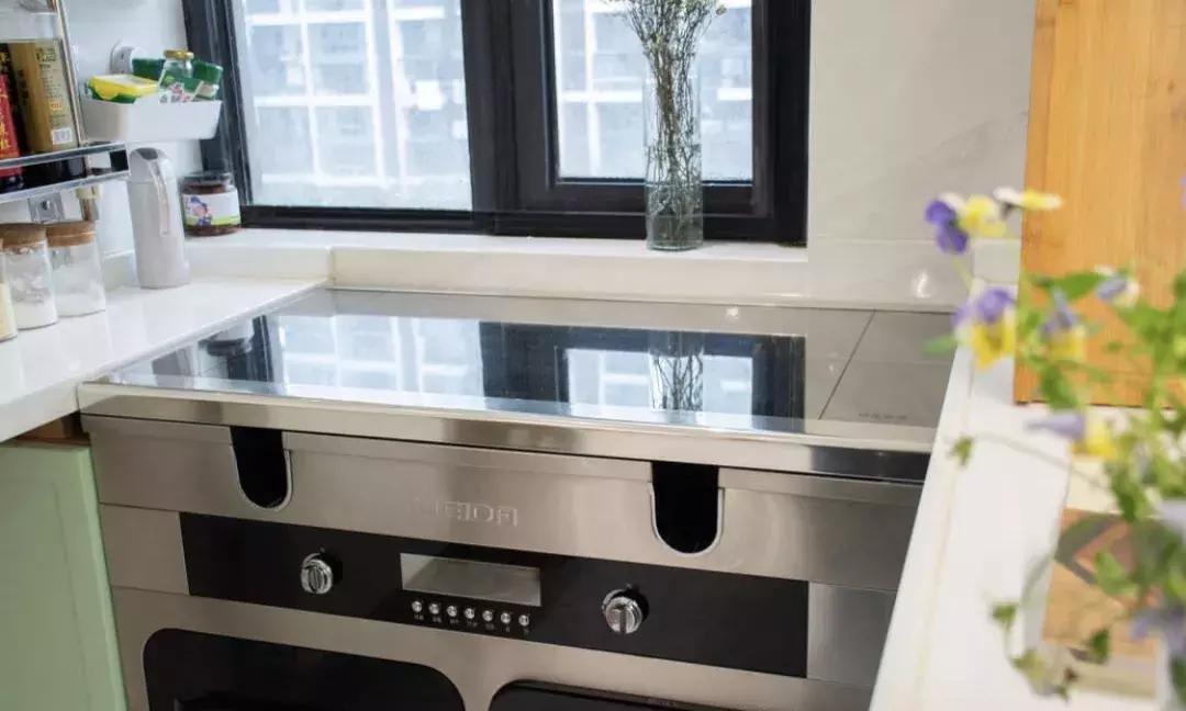 开放式厨房好不好看油烟会不会大,开放式厨房装修效果图无门防油烟