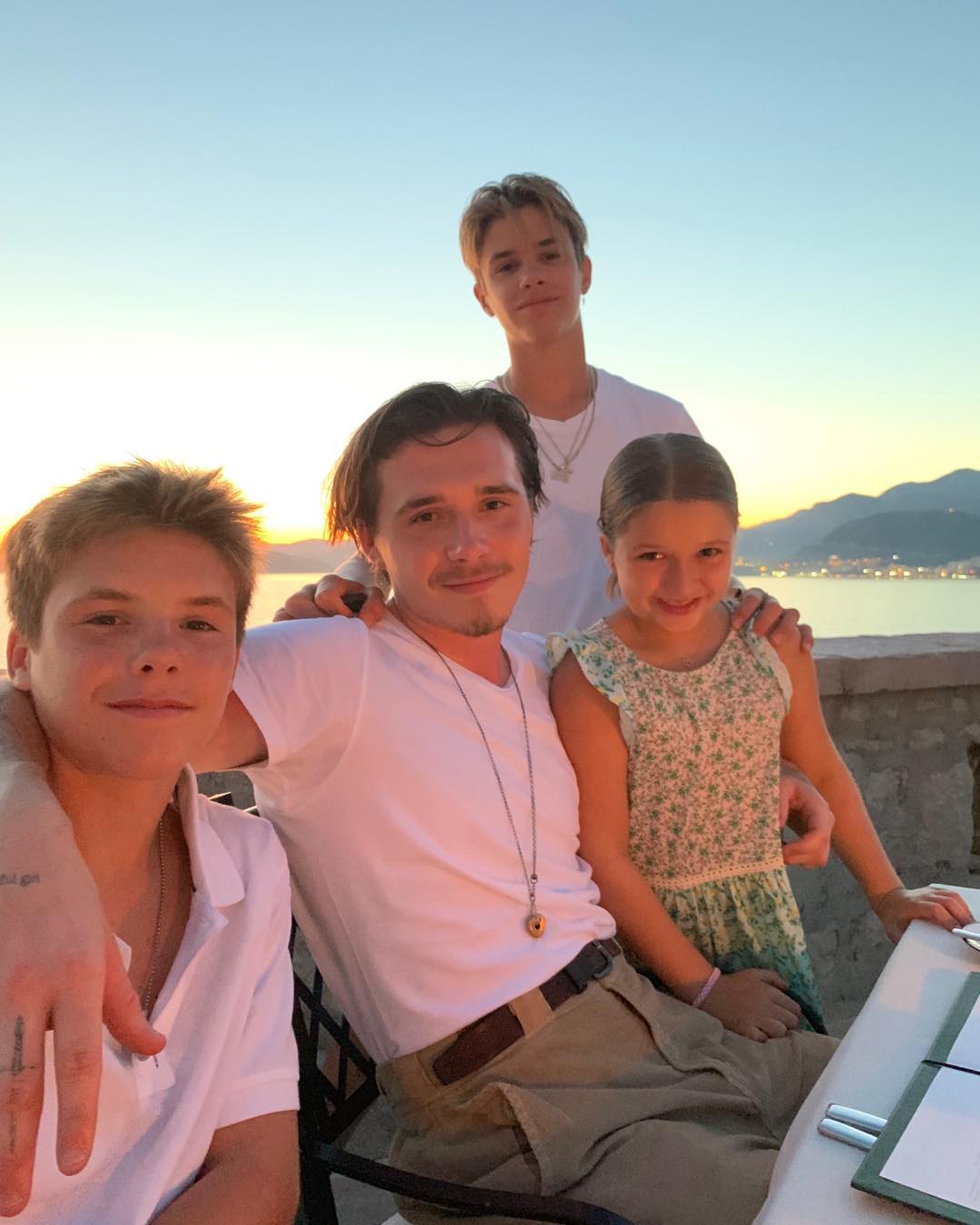 小七剪短发变美少女,小七剪短发