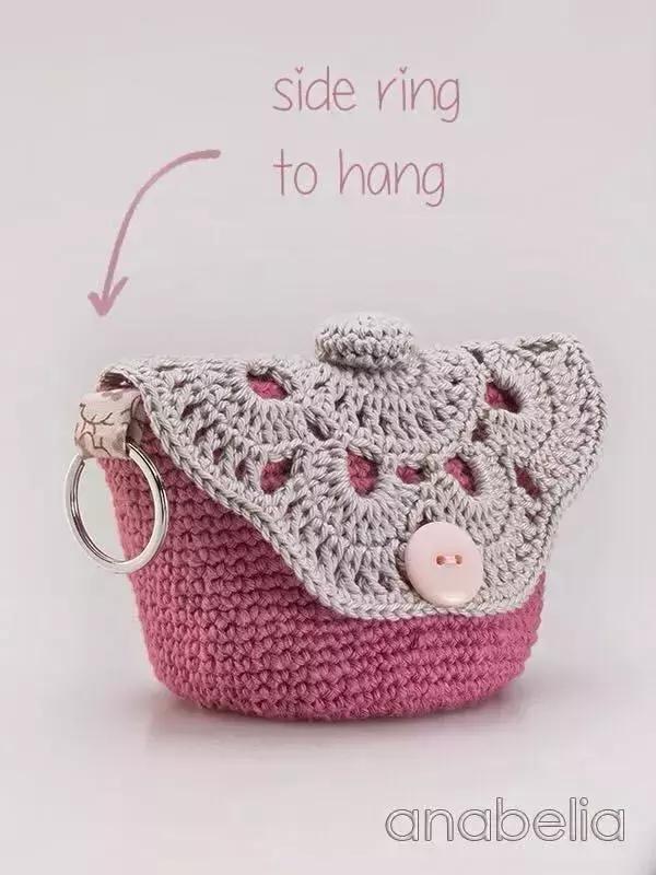 小巧玲珑的零钱包，上街通勤家用都可以，颜高还简单