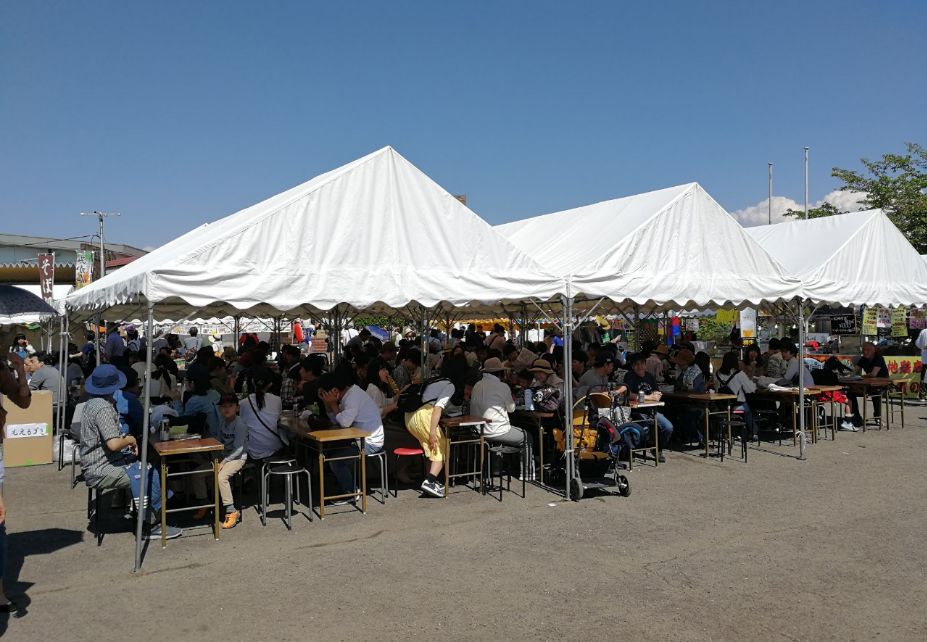 “碰瓷”日本美浓烧集市,我们最动心的却是一个木质便当盒