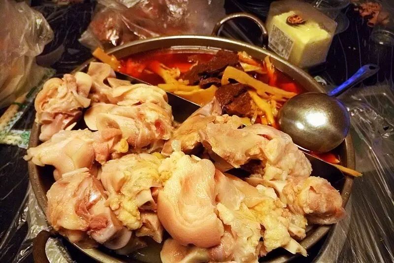 那些不肯去汉阳的，告诉你们！太没口福了！不服来战