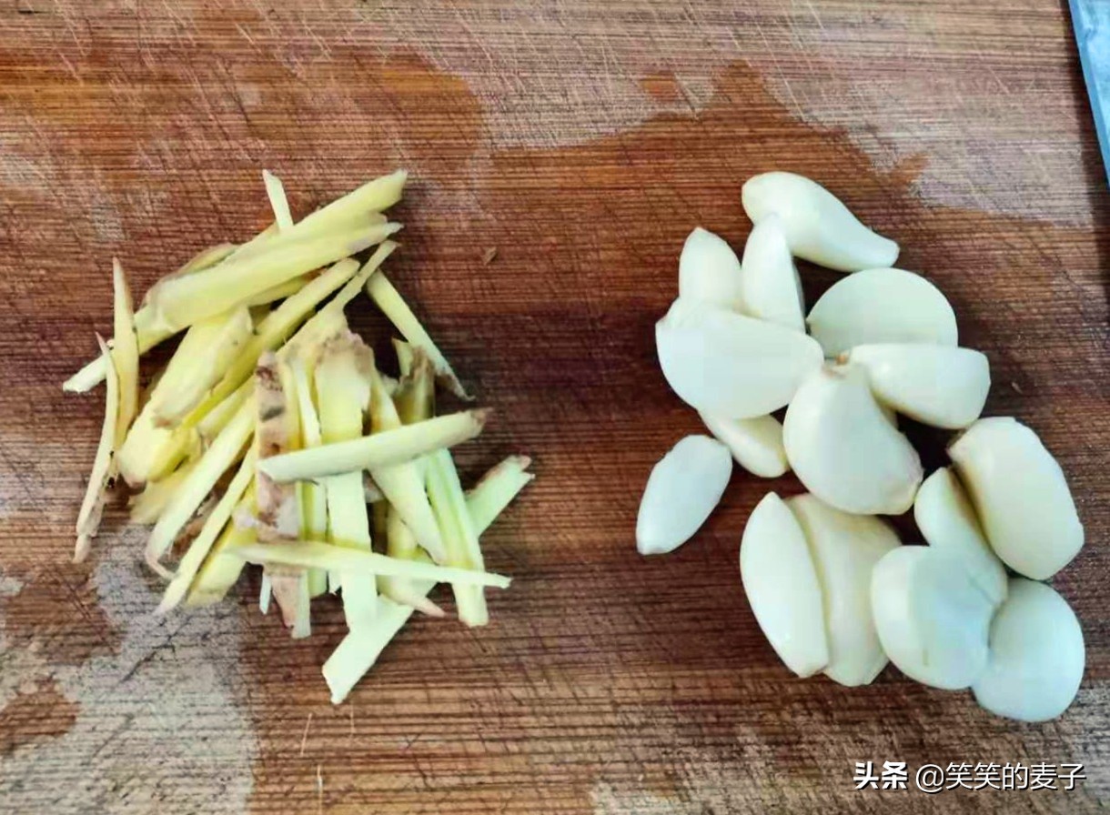 煎鱼怎么煎好吃不破皮视频,煎鱼怎么做才不脱皮