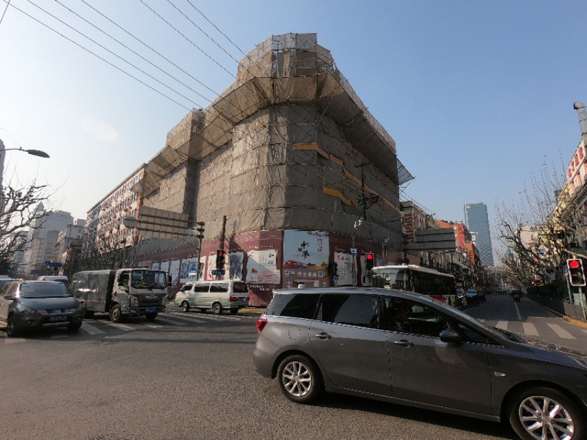 实拍上海干净的街道市容，不愧是一线城市，和你心中的魔都一样吗