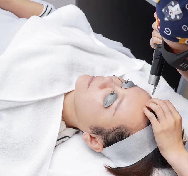 今天治疗,明天上班,激光中的“法拉利”超皮秒