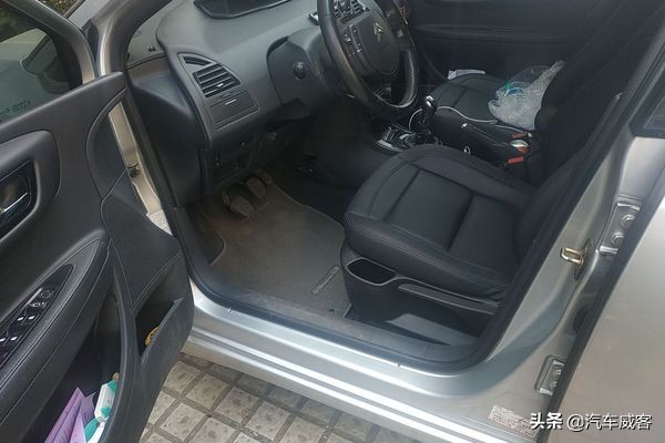 开着雪铁龙去农村种菜瓜子严选直卖店可帮了爸妈大忙