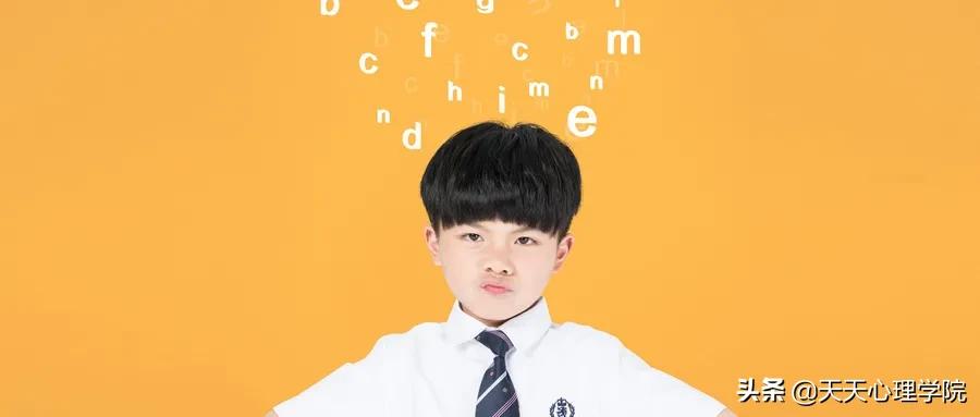 青少年偏差行为的案例及矫正方法,怎样挽回留守儿童叛逆期