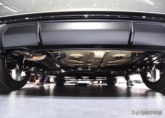 奥迪a12014款30tfsi时尚型,奥迪a1新车报价2021款官方指导价