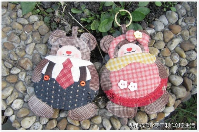 碎布缝了一个圆形零钱包，朋友们都追着问我要，附布艺拼布教程