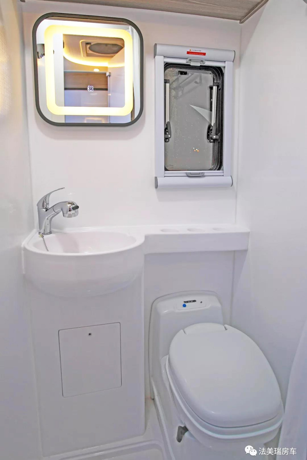 20万左右轻卡房车和c型房车,房车推荐15万到20万c型新能源房车