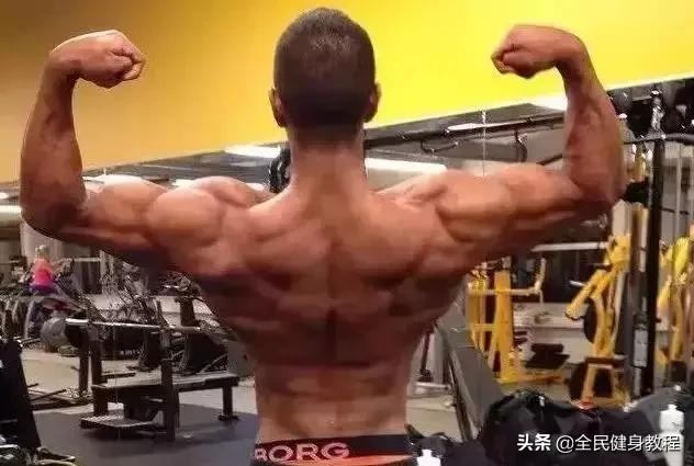 倒三角身材怎么练,梯形体型怎么练倒三角身材