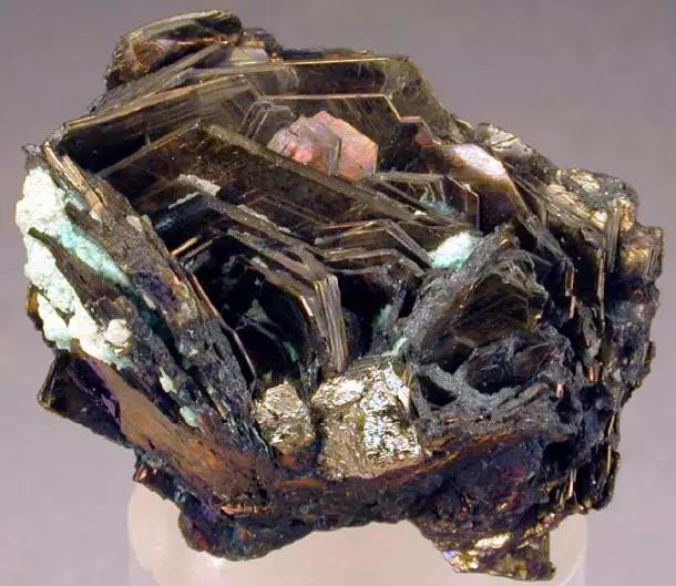 黄金矿石的鉴别方法,100种漂亮矿石