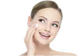 美白精华熊果苷怎么正确使用,三大美白神器除了熊果苷还有什么