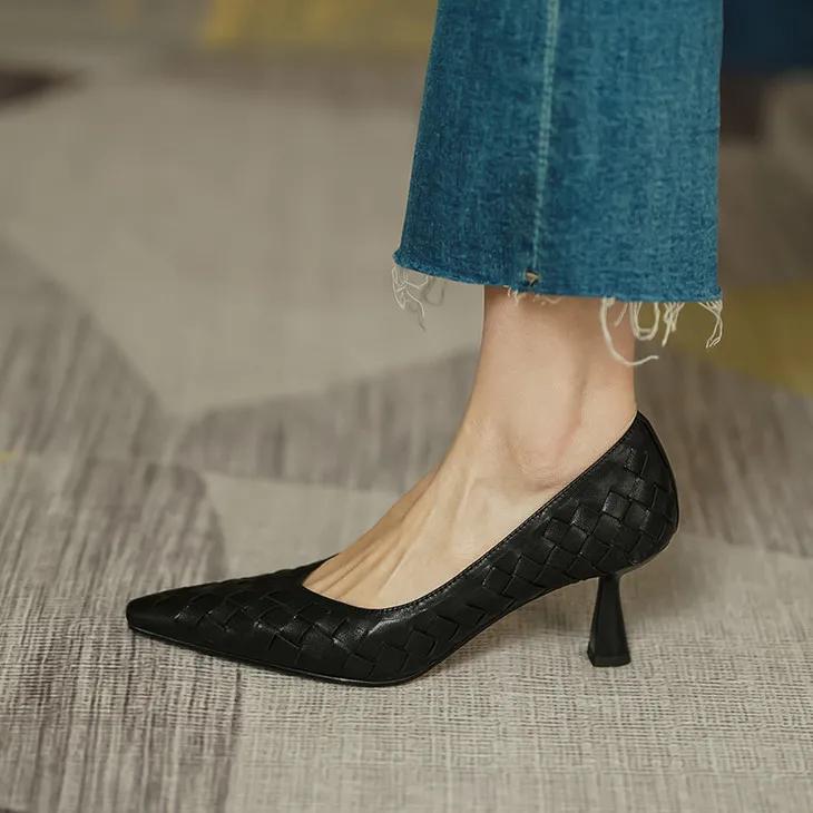 春款新款单鞋上新,今春单鞋的款式