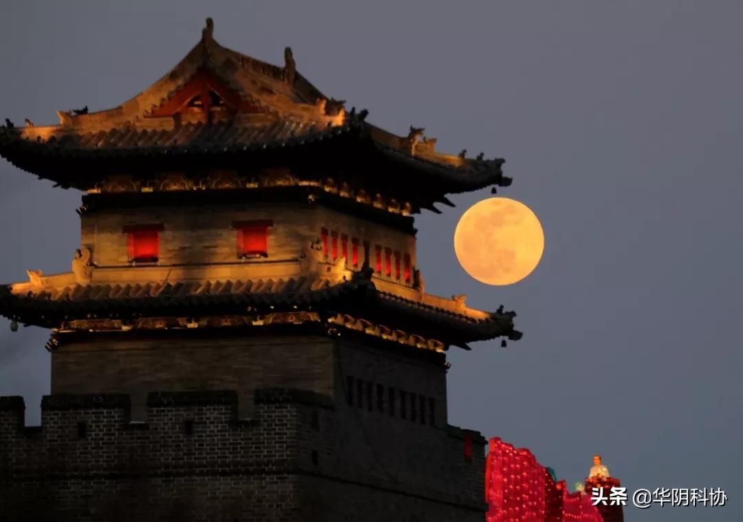 元宵佳节月圆灯明国泰民安,今夕元宵