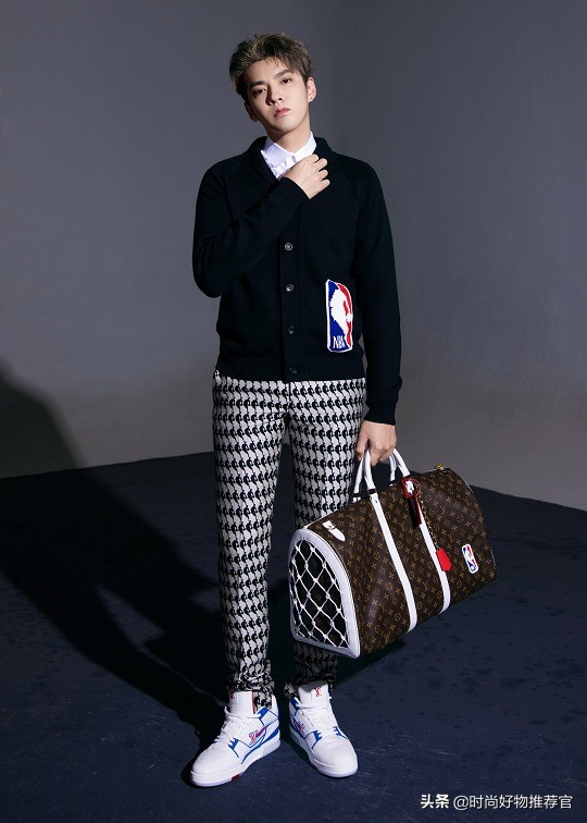 LV新包|NBA合作系列：篮网元素，红白蓝3色细节