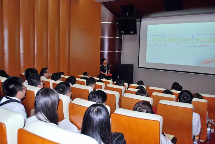 迪斯熊所有作品,迪斯熊