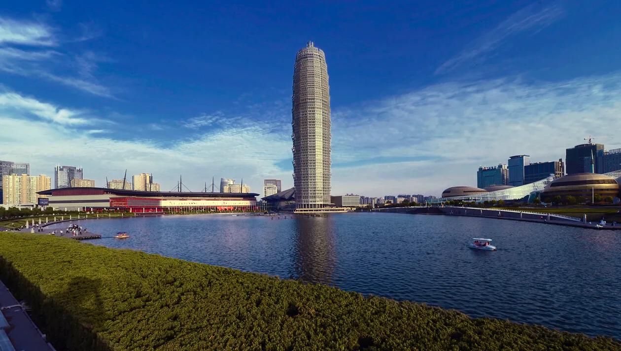 郑州和成都哪个城市更强,武汉与郑州哪个居中国中心位置