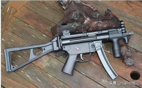 mp5冲锋枪能打死大型动物吗,反恐利器mp5弹鼓式冲锋枪