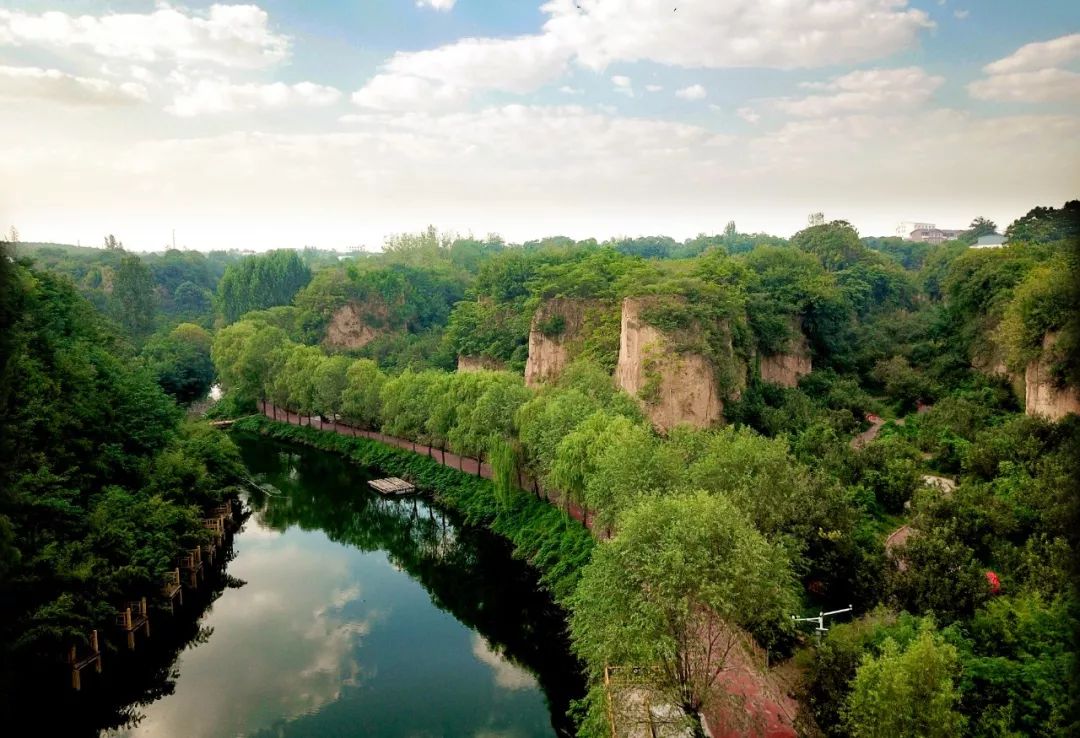 向世界宣传郑州,向世界推介郑州东区