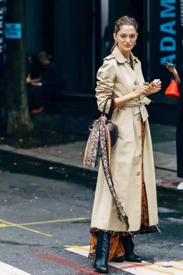 经典风衣穿搭女春秋高级感,经典时尚气质风衣就要穿出这效果