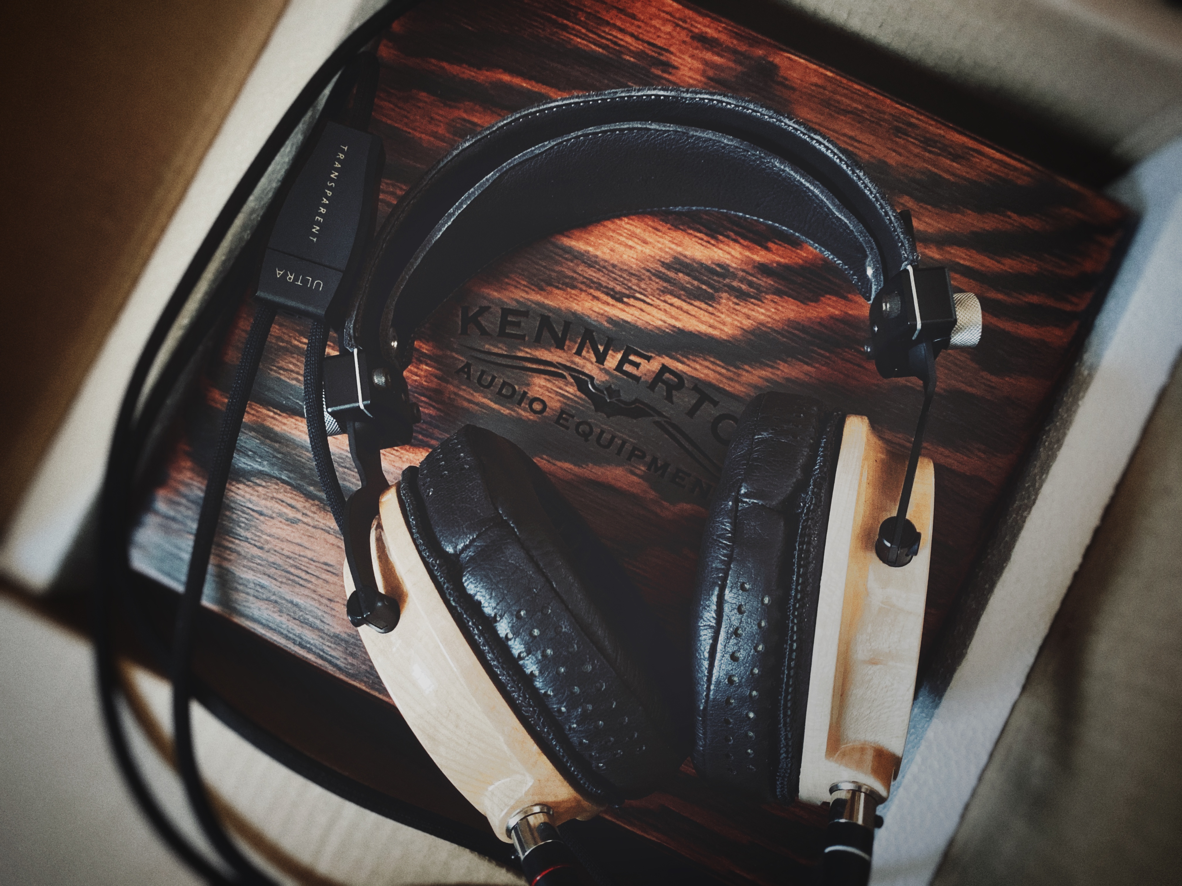 让耳旁,洋溢幸福!售价3W块的苏俄Kennerton参考级平板耳机Thror