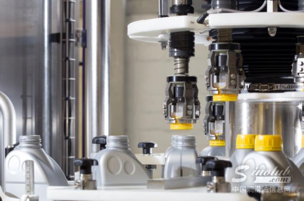 秉持工匠精神品质,百年SRS润滑油神州再启航