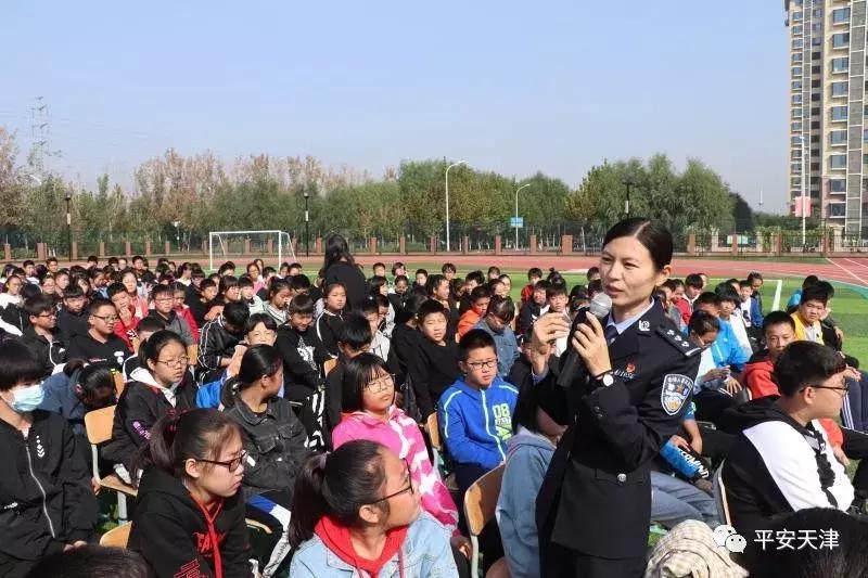 绂佹瘨姘戣鐨勫繝璇氫笌鎷呭綋,绛戠墷绂佹瘨闃茬嚎瀹堟姢鐧惧骞冲畨