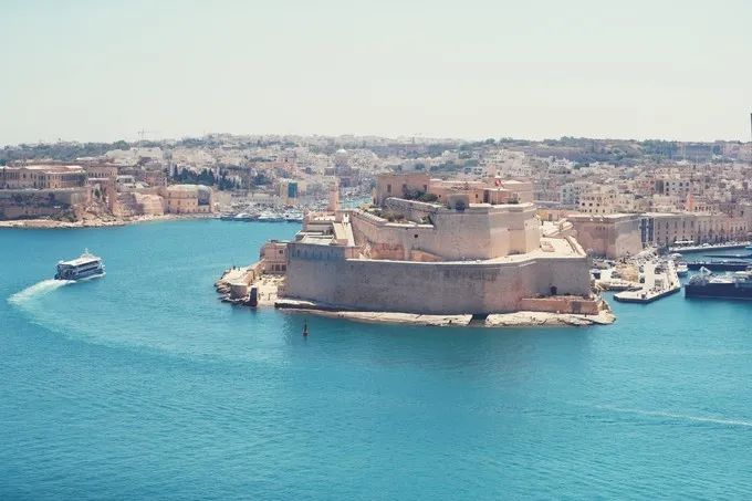 马耳他地中海迷人蓝色海水,地中海明珠马耳他视频