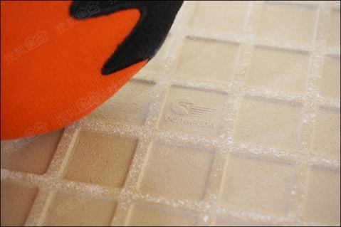 选什么样的瓷砖比较好,带logo的瓷砖会不会靠谱点