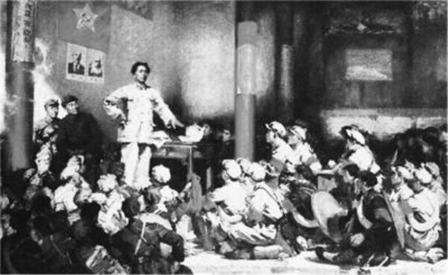 毛主席的旧鞋,鞋匠都不愿意再补:“这鞋都这么破了还补什么?”