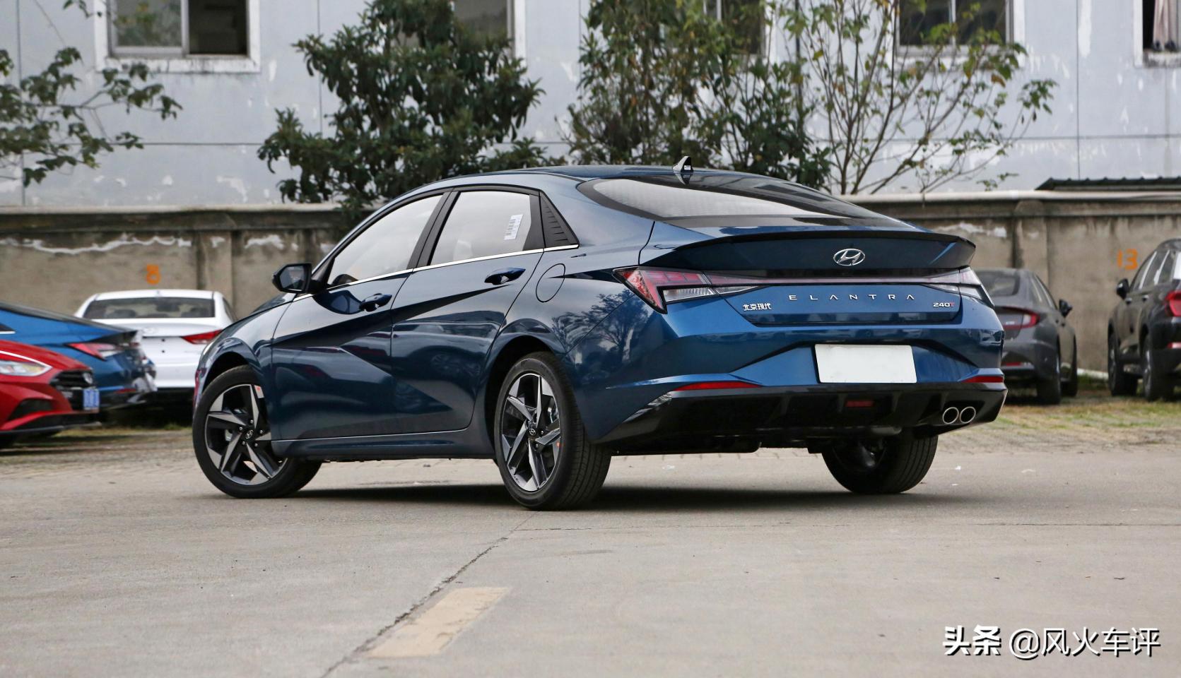 09现代伊兰特手动挡优缺点,现代伊兰特怎么样优缺点