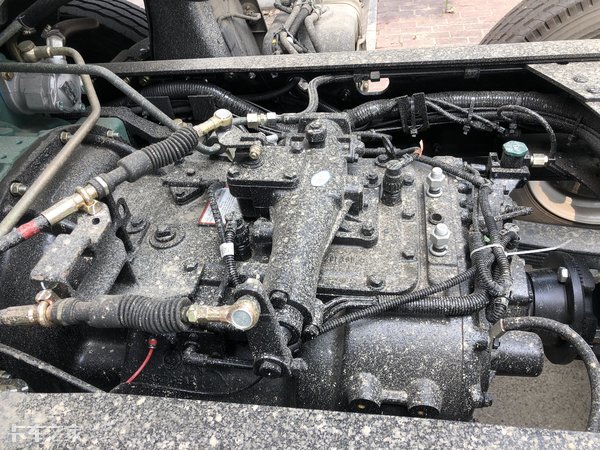 解放悍v轻量化8x2自卸车,解放悍v载货车9米6高栏