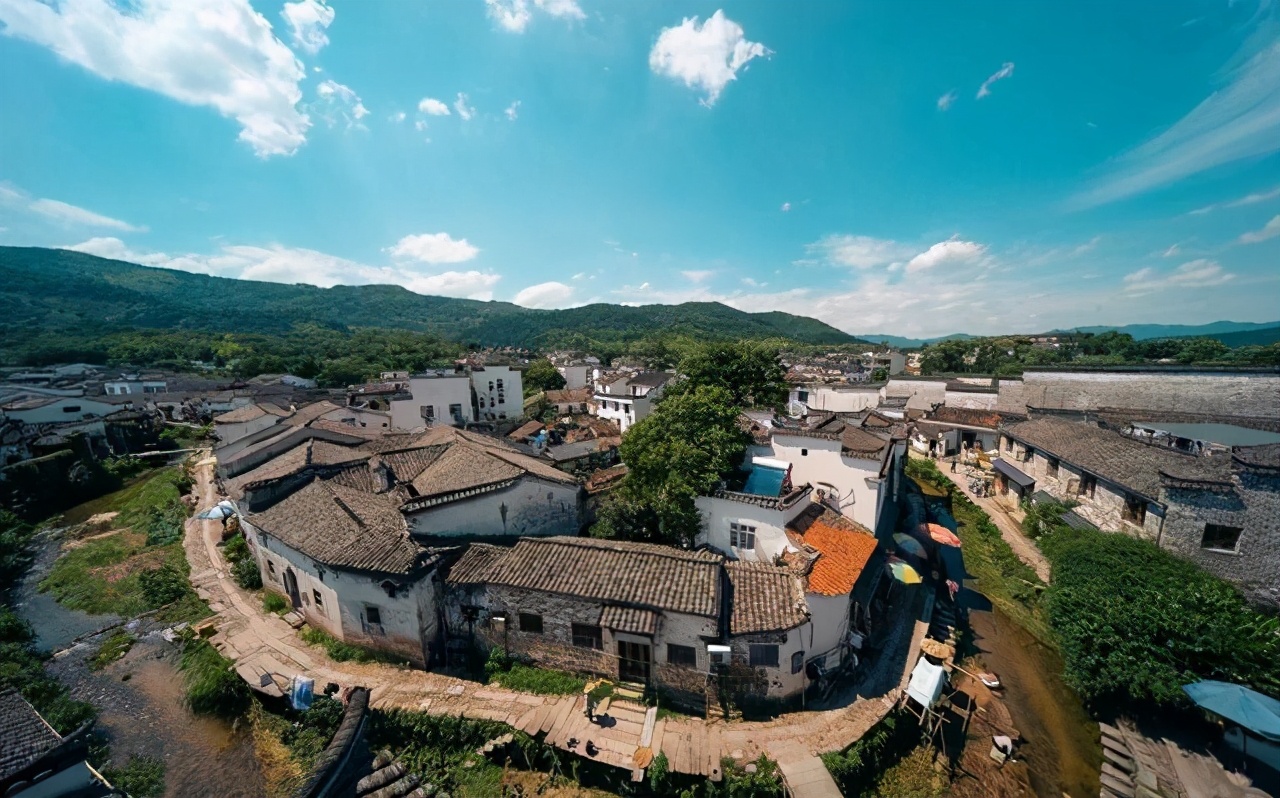 幸存的古村落安徽查济古村,人与自然村