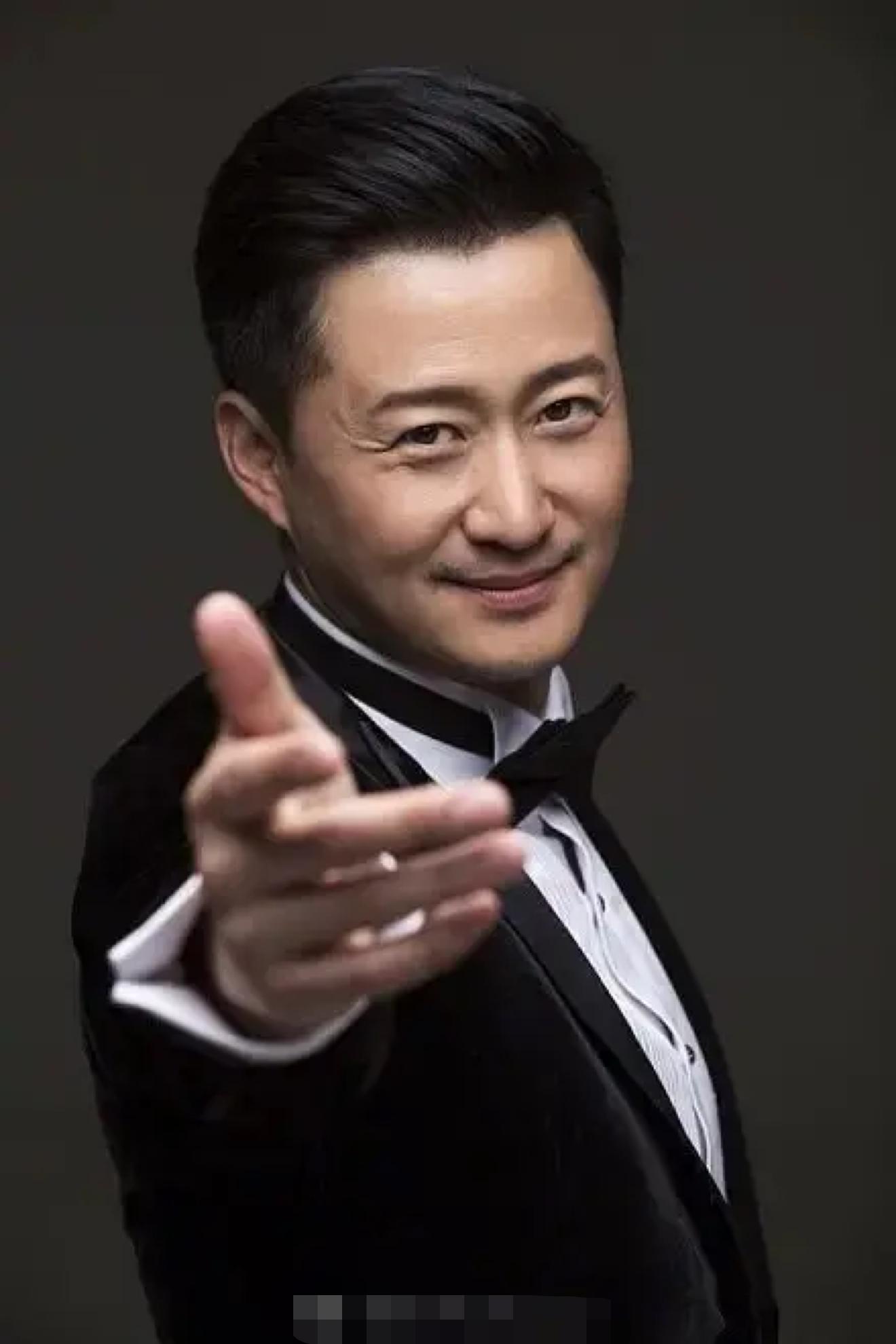 明星撞脸不可怕性别不同就尴尬,意想不到的明星撞脸