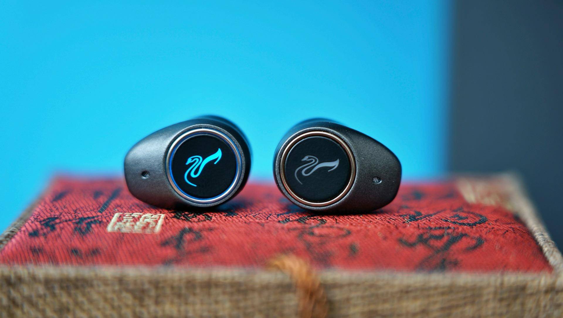 耳机可插卡真无线,惠威aw76真无线耳机怎么样