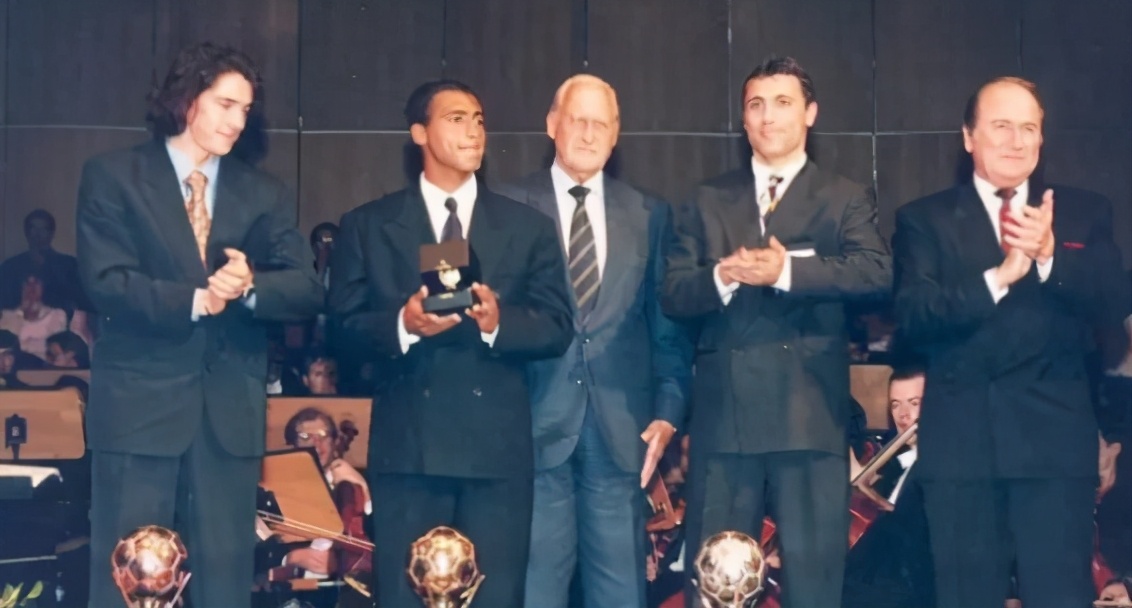 足坛世界历史排名,2010世界足球先生排名