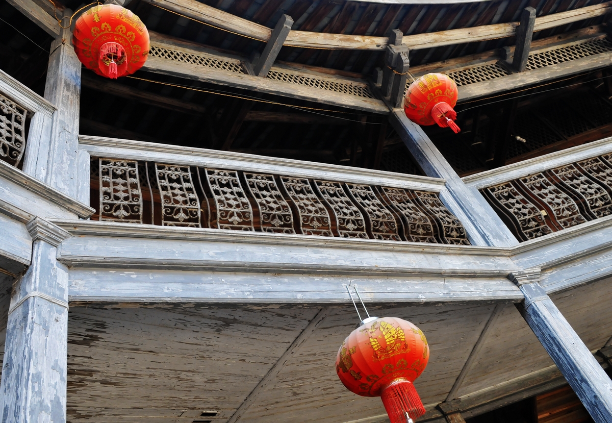 福建奇特的建筑铁宅,福建最奇观的民居老宅回忆